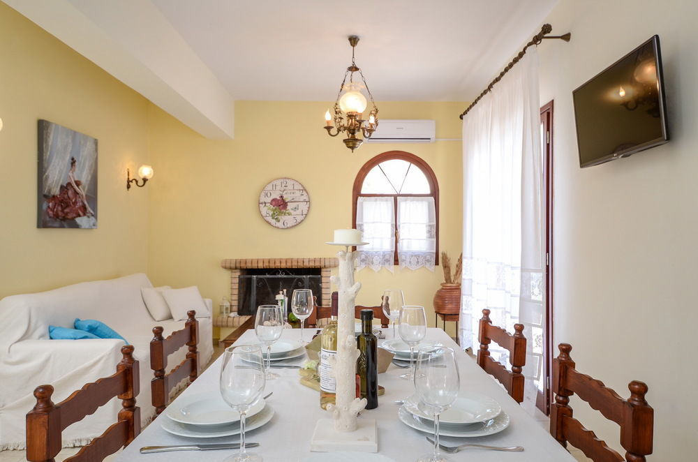 Villa Of Roses In Naxos - Private Villa With Pool Naxos City Zewnętrze zdjęcie